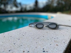De voordelen van buiten zwemmen, Friendly Reflex